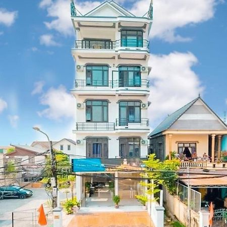 Tan Hoang Minh Hotel Dong Hoi Kültér fotó